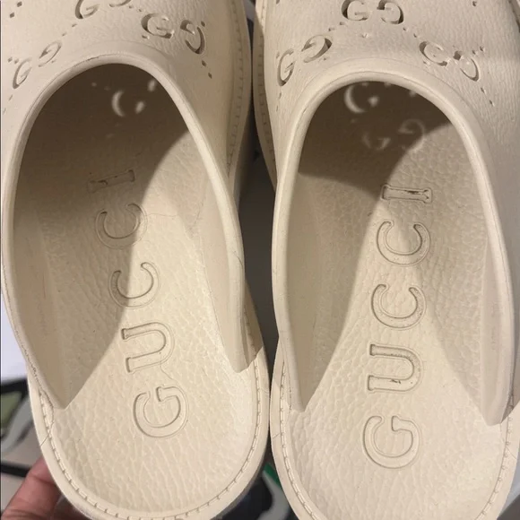 Gucci Women's Cream Perforated Mules - Picture 4 of 7